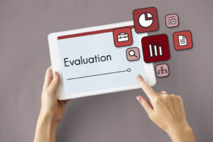 evaluation strategie evaluation prioriser icones 1024x683 1 300x200 - Risques érgonomiques en Process Safety